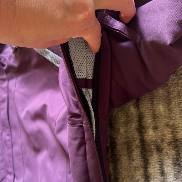 Ski/snowboard jacket - Picture 3 of 6